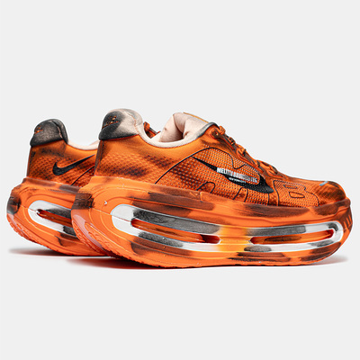 Кроссовки Melitta Baumeister x Nike Vomero Premium Total Orange IQ7166-800 (Оранжевый) - фото 4 