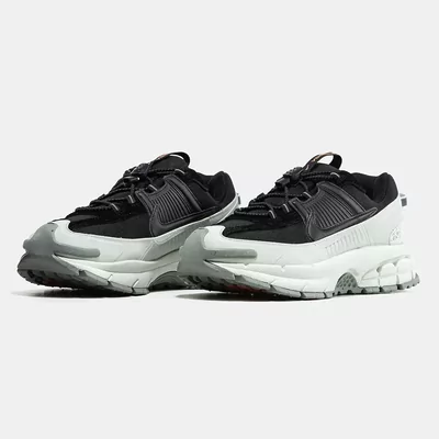 Кроссовки Nike Air Zoom Vomero Roam Black Light Bone (Белый) - фото 2 