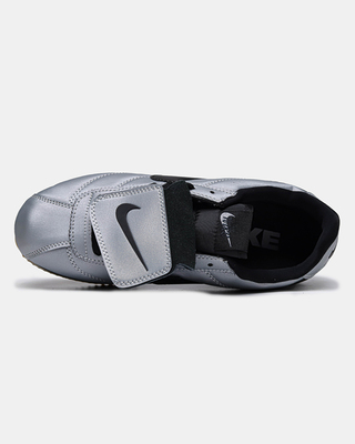 Кросівки Nike Cortez Leather SE Metallic Cool Grey Black HQ3490-099 (Сріблястий) - фото 3 
