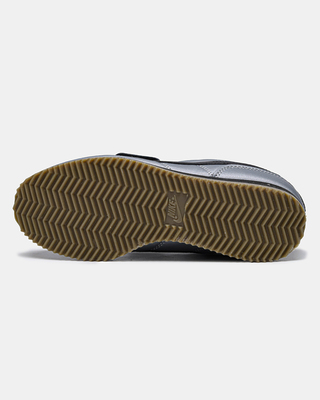 Кросівки Nike Cortez Leather SE Metallic Cool Grey Black HQ3490-099 (Сріблястий) - фото 6 