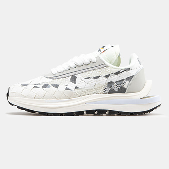 Кроссовки Nike Sacai VaporWaffle x Jean Paul Gaultier White Black