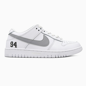 Nike SB Dunk Low x Supreme White Grey