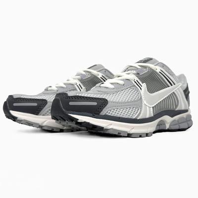 Кросівки Nike Zoom Vomero 5 Wolf Grey Cool Grey FD9919-001 (Сірий) - фото 2 